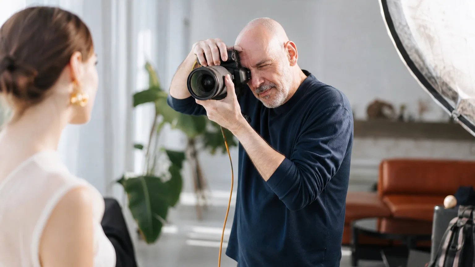Après avoir subi un AVC il y a quatre ans, un photographe de mode utilise sa passion pour sensibiliser et éduquer
