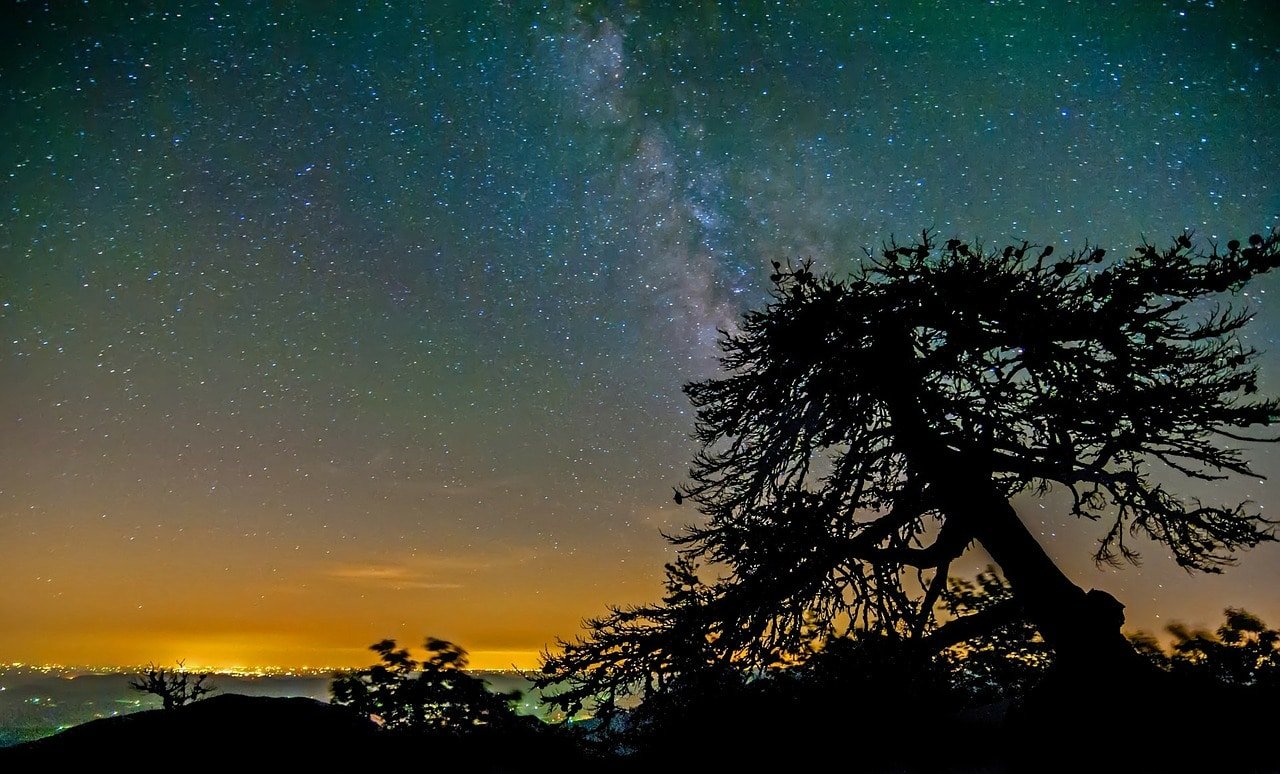L’astrologie et la femme tout au long de sa vie