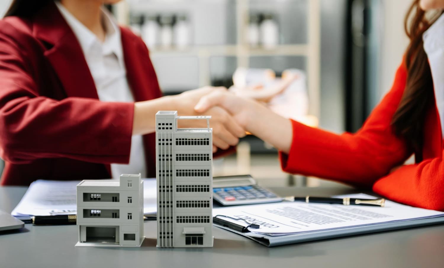 Holding SCI : Comment optimiser sa fiscalité avec cette structure.