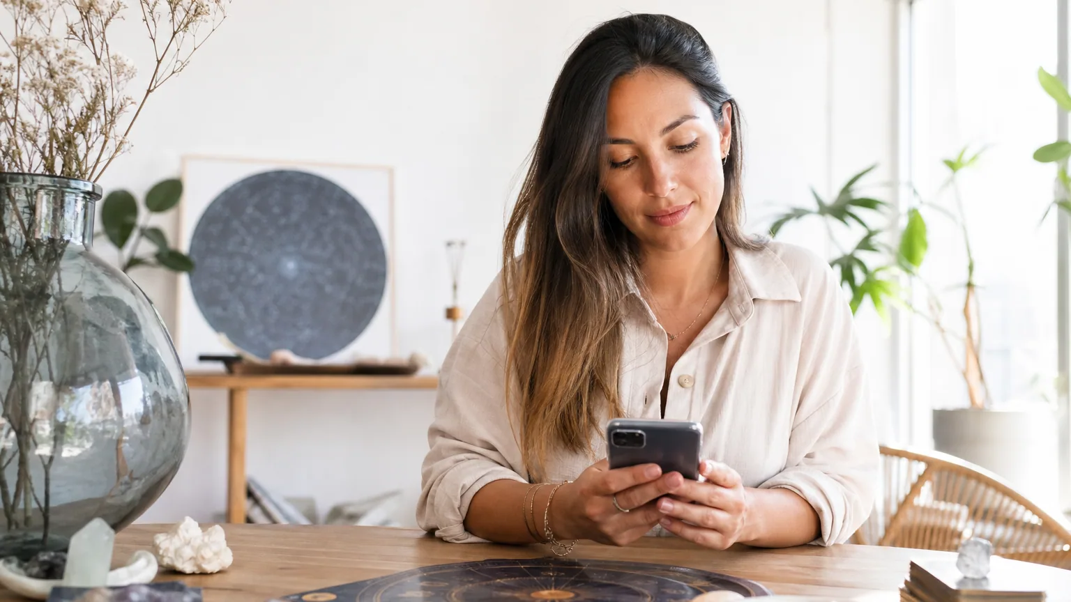 le marché des applications d’astrologie devrait atteindre un chiffre d’affaires de 9 milliards USD d’ici 2030, avec un taux de croissance annuel moyen de 20 %