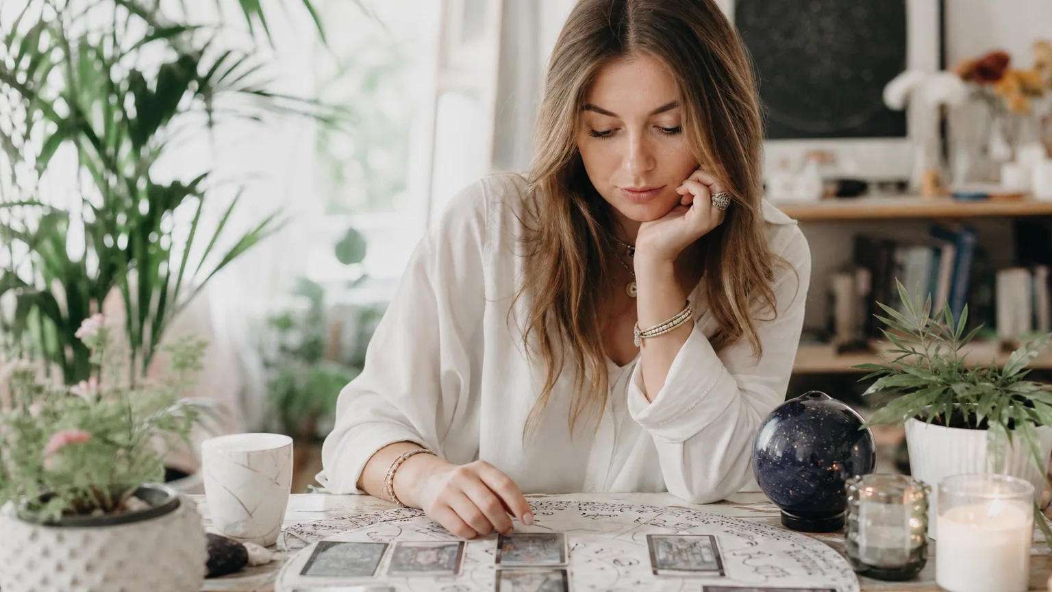 Mise à jour en direct de l’Horoscope du 8 novembre 2024 : Découvrez vos prévisions astrologiques du jour !