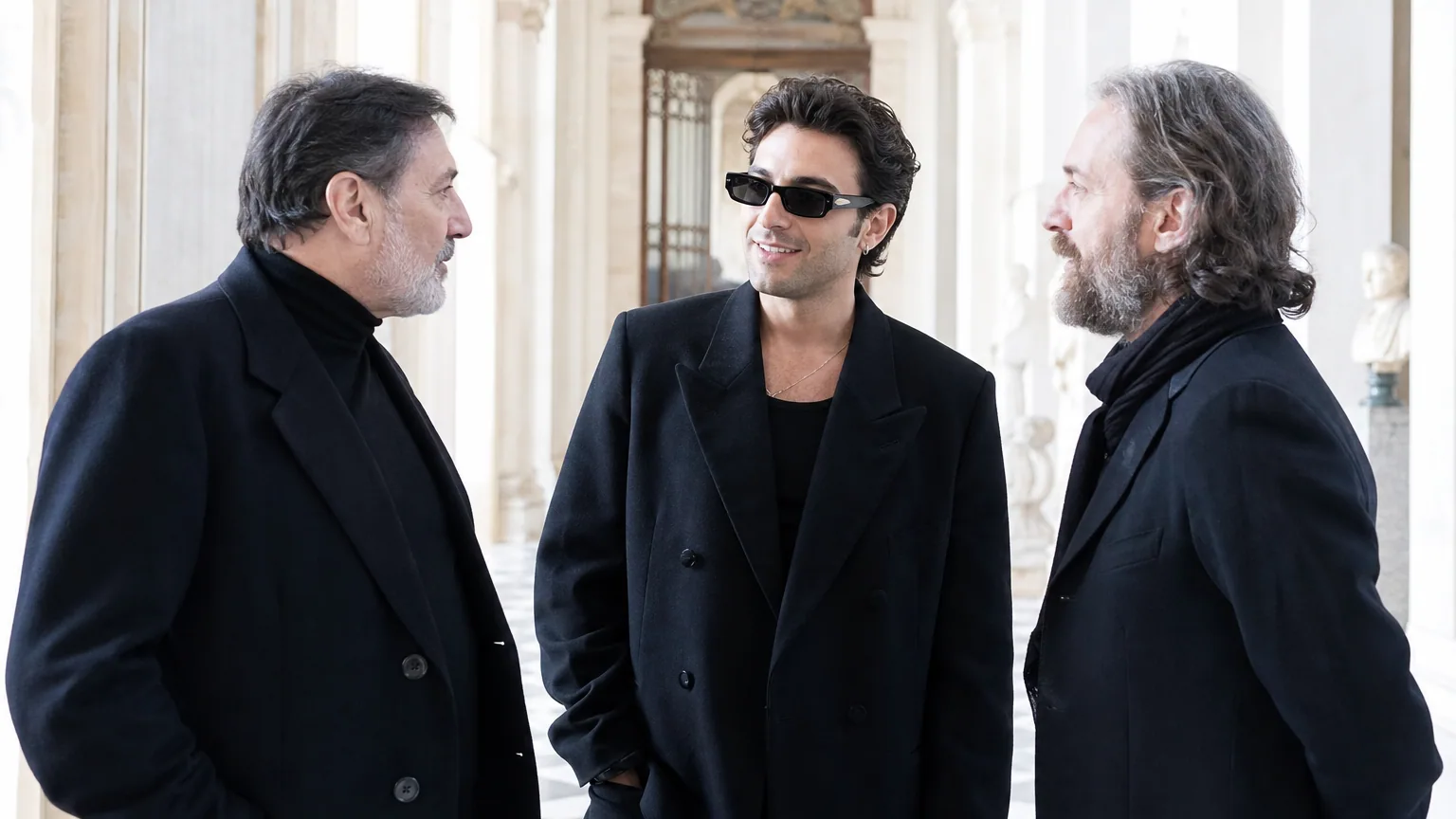 Une collaboration inédite : un designer de mode, un chanteur italien et un illustrateur islandais s’unissent pour une exposition au Vatican