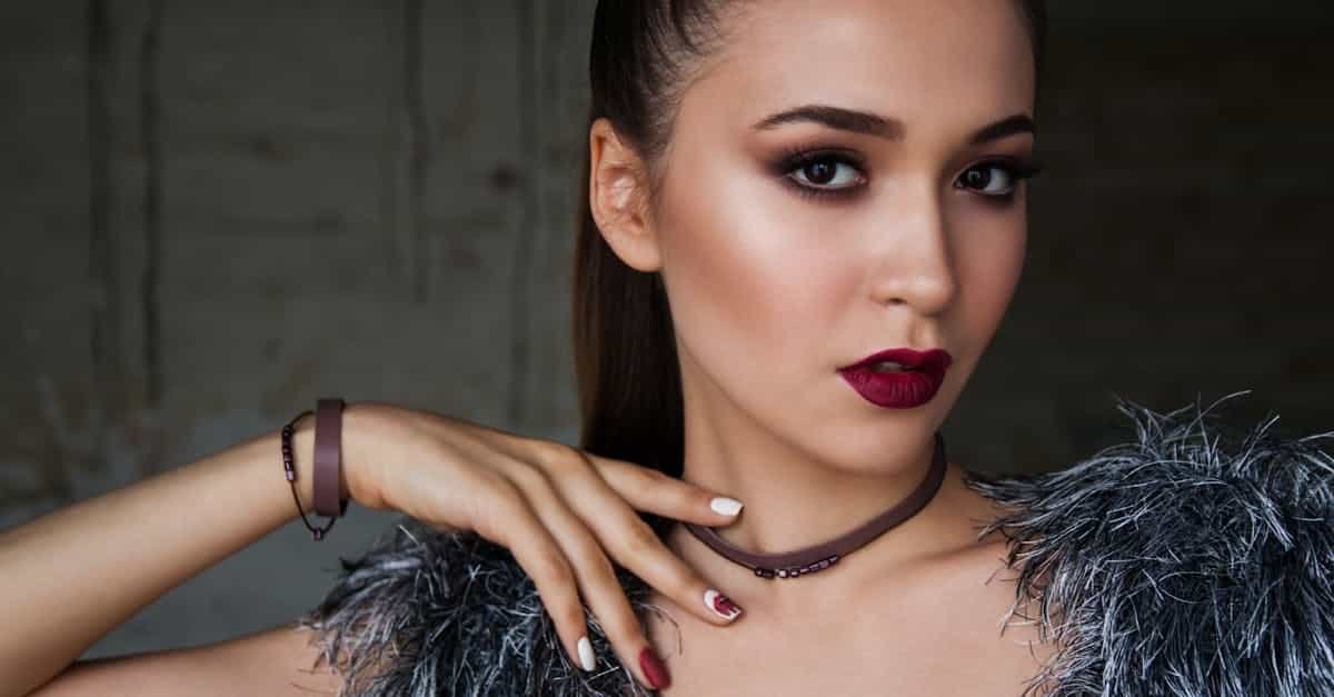 découvrez les dernières tendances et astuces de maquillage avec notre sélection de produits de haute qualité pour sublimer votre beauté naturelle.