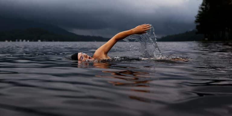 découvrez les conseils de sécurité essentiels pour la natation