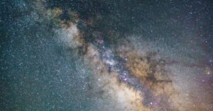 découvrez l'univers fascinant de l'astrologie : explorez comment les étoiles et les planètes influencent votre personnalité, vos relations et votre avenir. plongez dans les prévisions astrales et les analyses de votre thème natal pour mieux comprendre votre chemin de vie.