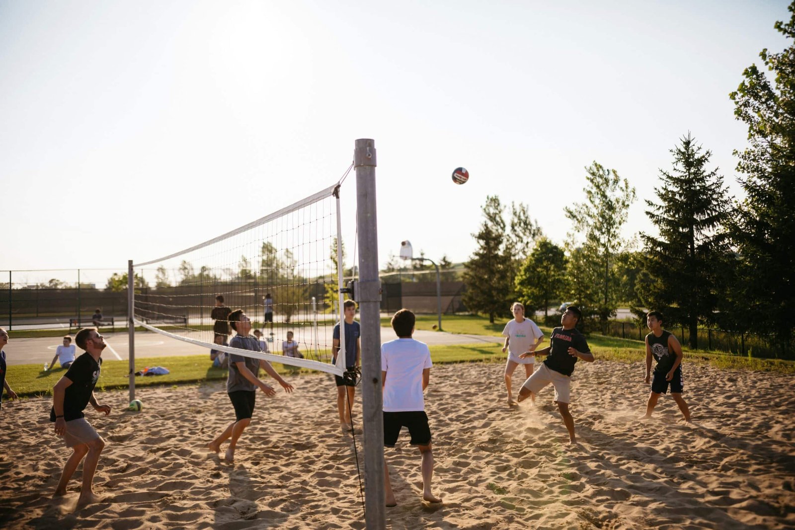 découvrez tout sur le volleyball, ses règles, ses techniques et son histoire, à travers des articles, des conseils et des actualités passionnantes.