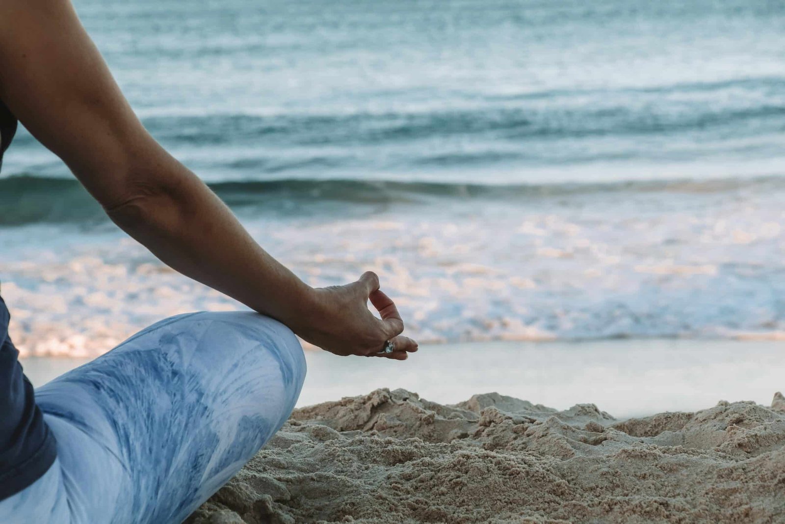 rejoignez-nous pour une retraite de yoga sous-marin apaisante et unique, une expérience transformative de connexion profonde avec la nature et soi-même.