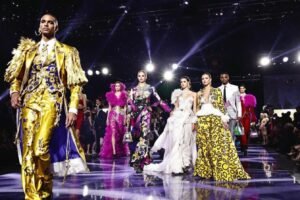 Versace repousse le premier défilé de Dario Vitale, le retour tant attendu du défilé de Victoria’s Secret !